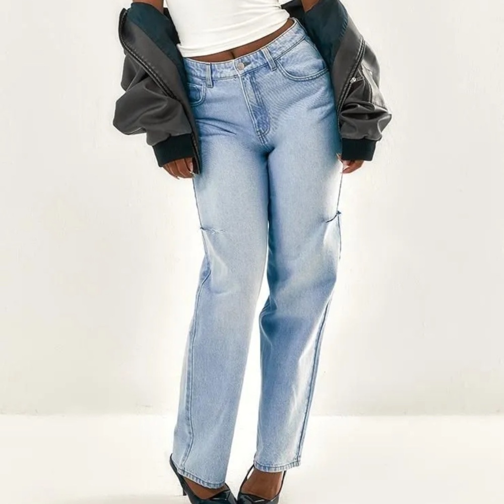light blue wash thigh split boyfriend jeans size 6 US